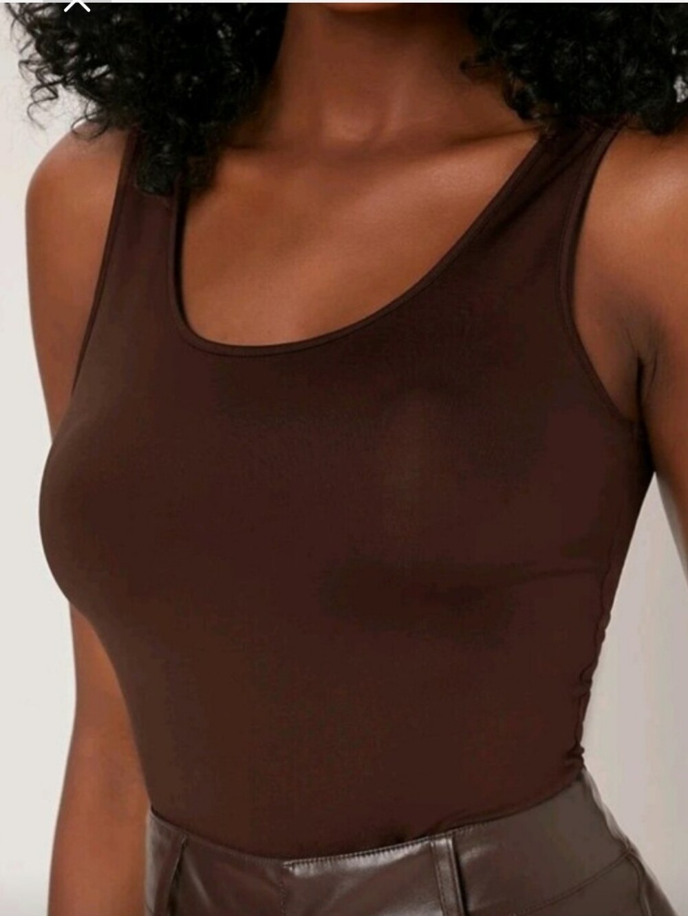 Brown Scoop Neck Tank Top 🤎